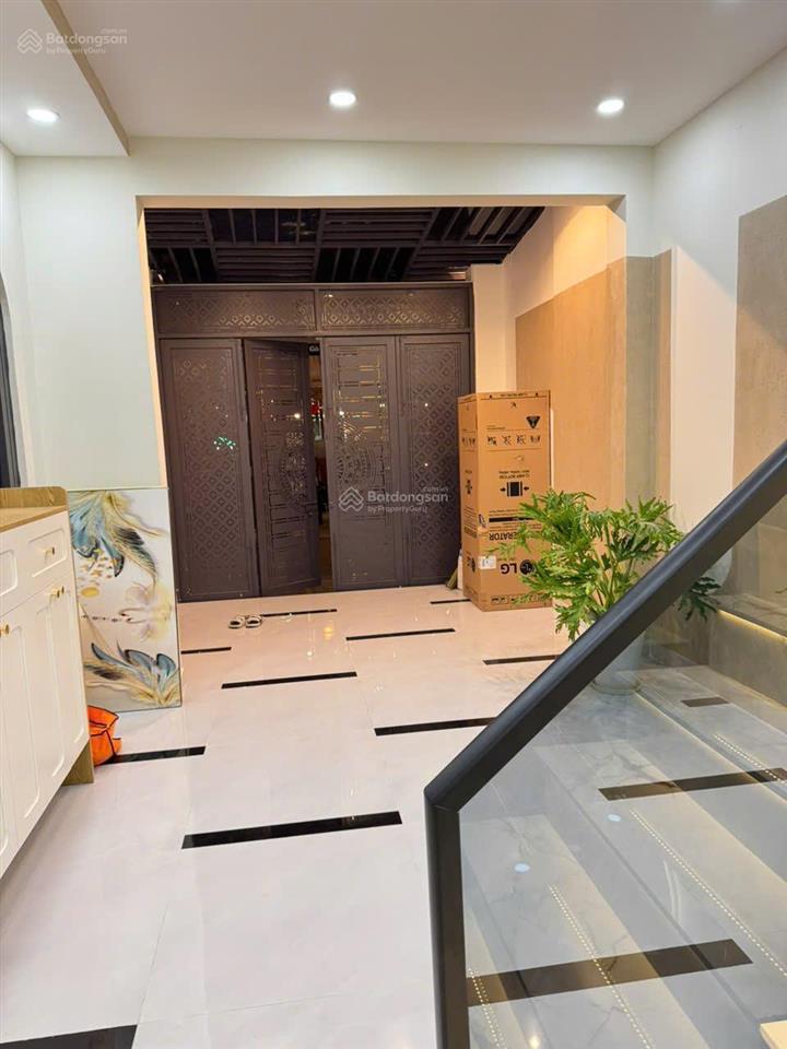 Bán nhà hẻm xe tải góc 2 mặt tiền đường lê hoàng phái , 1 trệt 3 lầu , giá hơn 8 tỷ
