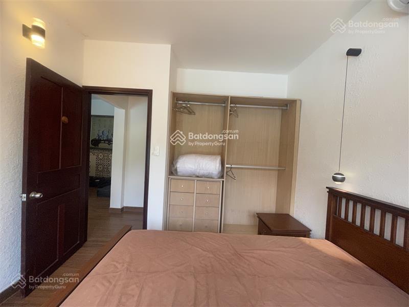 Bán biệt thự đơn lập 300m2 có hồ bơi đường dương quảng hàm
