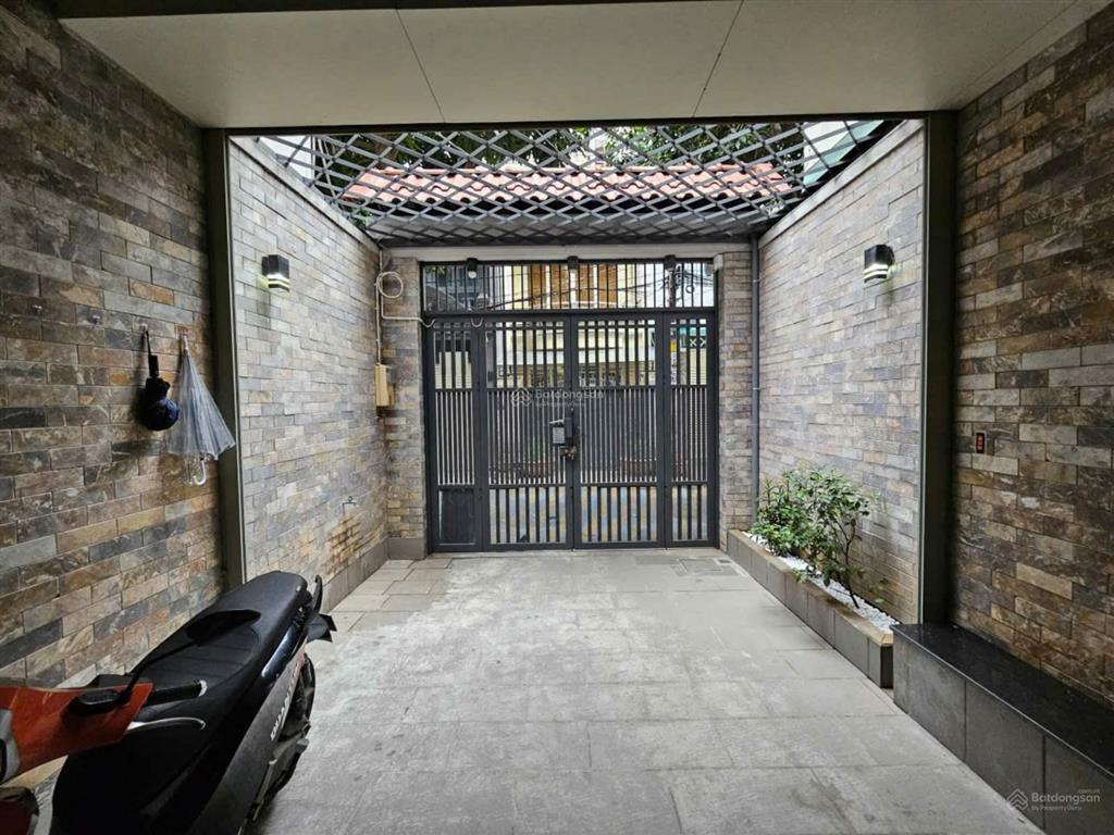Bán nhà hẻm oto 3 tầng đường nguyễn oanh, p6 , đang cho thuê 30tr/1 tháng