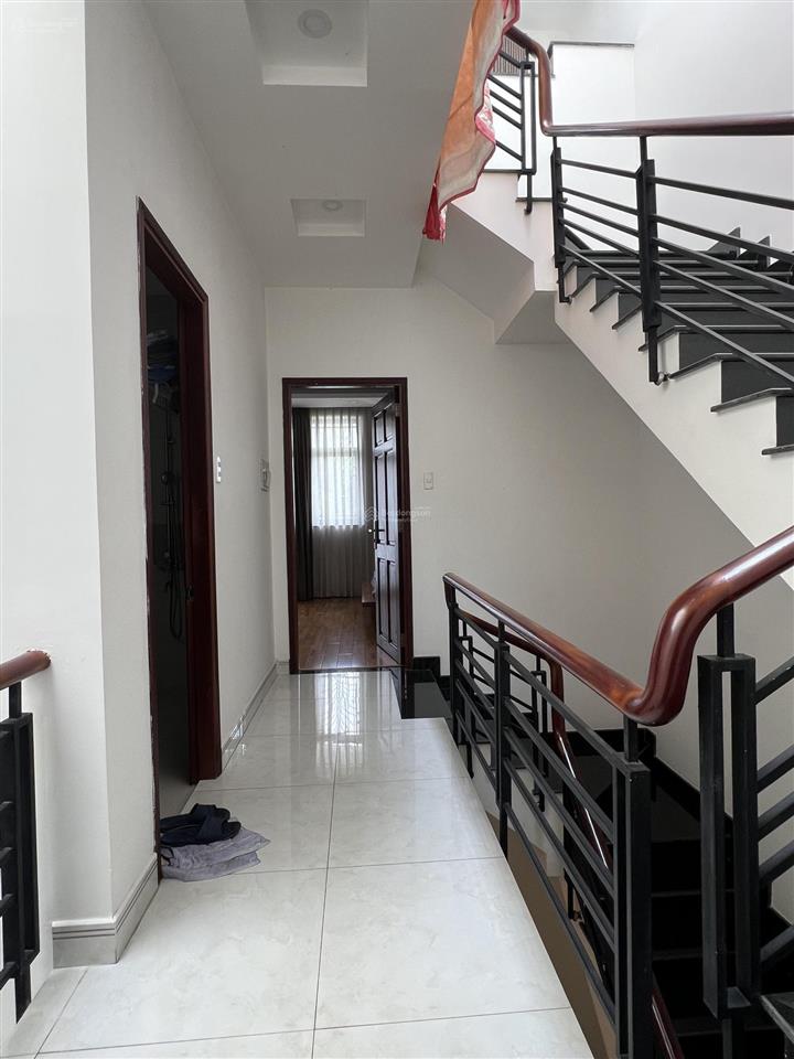 Bán gấp nhà kdc đại phúc green villas 5x18 giá chỉ 10.5 tỷ