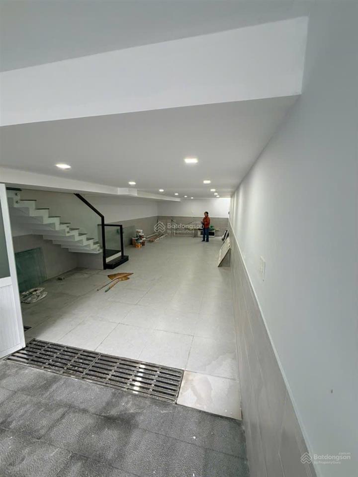 Bán gấp nhà riêng 4pn, 5wc, thang máy 100m2 tại dương hồng garden house, 12,5 tỷ
