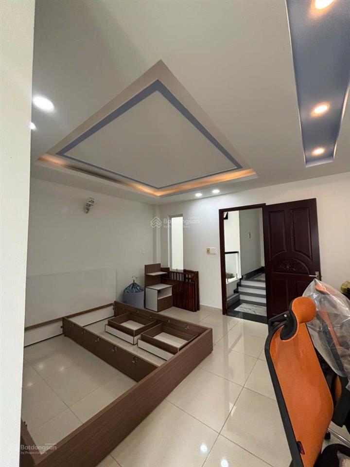 Bán nhà riêng tại khu dân cư t30, 10,3 tỷ, 100m2, 4pn, 5wc, đẹp, nhiều tiện ích