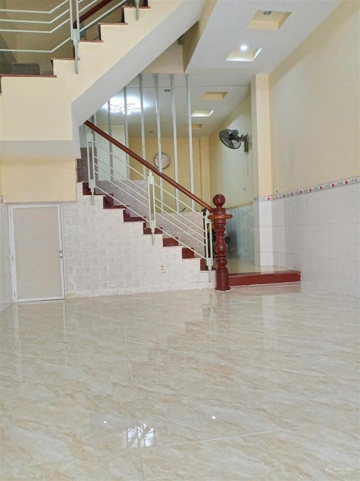 10 triệu cho thuê mặt bằng đường số q4 (4x12m) gần chung cư, đ. hoàng diệu, mới đẹp, spa, gym