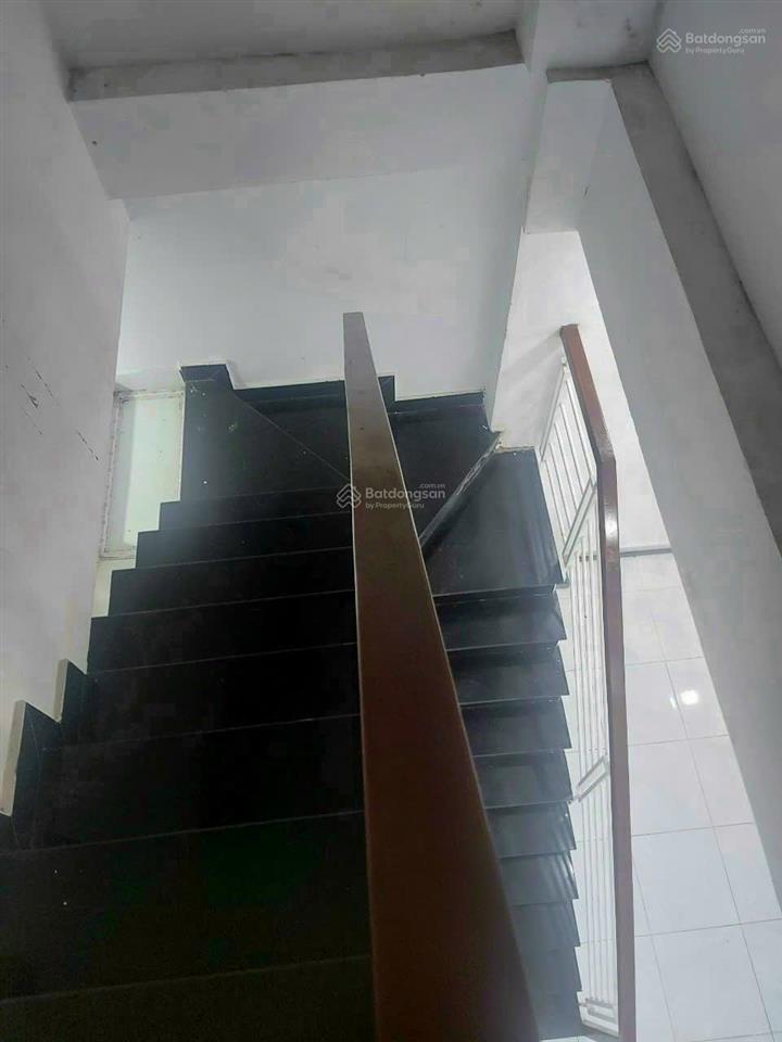 * 3 tỷ 7 bán nhà cao lỗ thông phạm hùng bhbc liền kề p4q8. (4x12) 2tầng, 2pn  2wc, gần parc mall