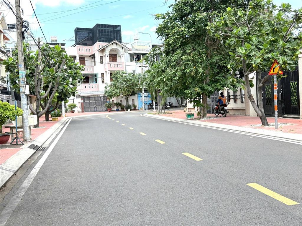 [17triệu] cho thuê mb khu cao lỗ q8. (220m2) 1 trệt, 1 lửng cafe, kho, quán ăn...