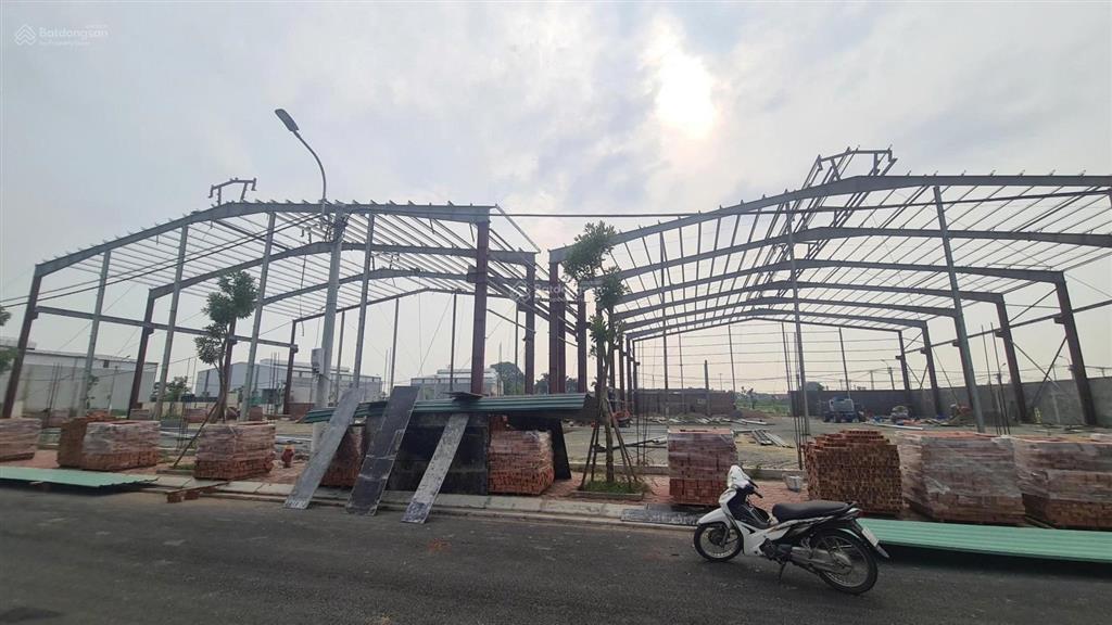 Cho thuê kho, nhà xưởng 1000m2 tại xã đan phượng, giá tốt 70 nghìn / m2/th