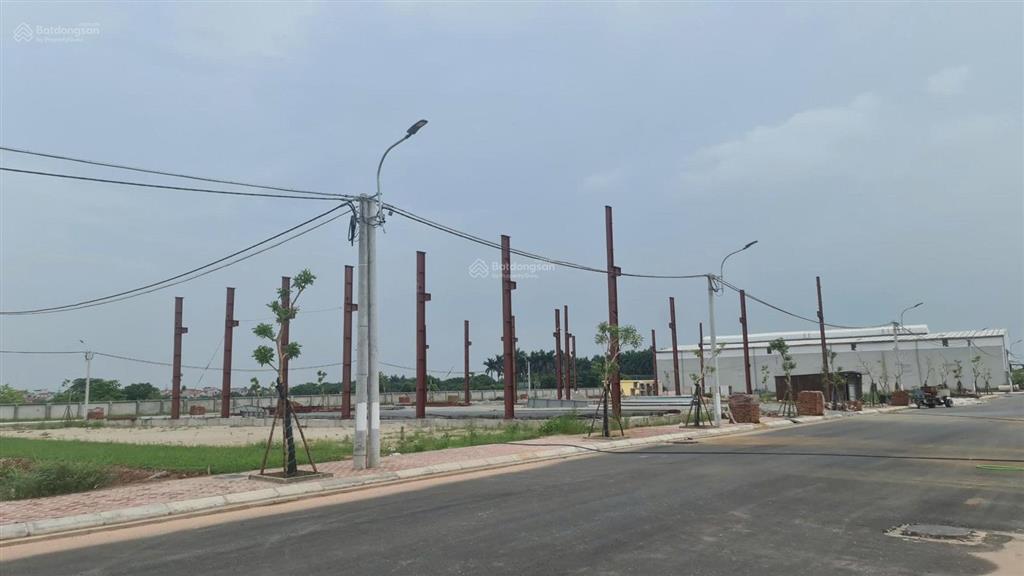 Cho thuê kho, nhà xưởng 1000m2 tại xã đan phượng, giá tốt 70 nghìn / m2/th