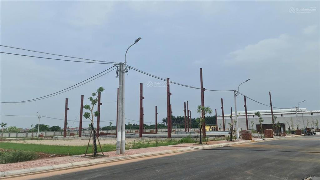 Cho thuê kho, nhà xưởng 1000m2 tại xã đan phượng, giá tốt 70 nghìn / m2/th