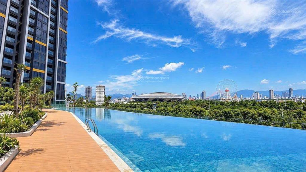 Chính chủ chuyển nhượng căn 2pn tầng đẹp view sông mát mẻ, nhận nhà ngay
