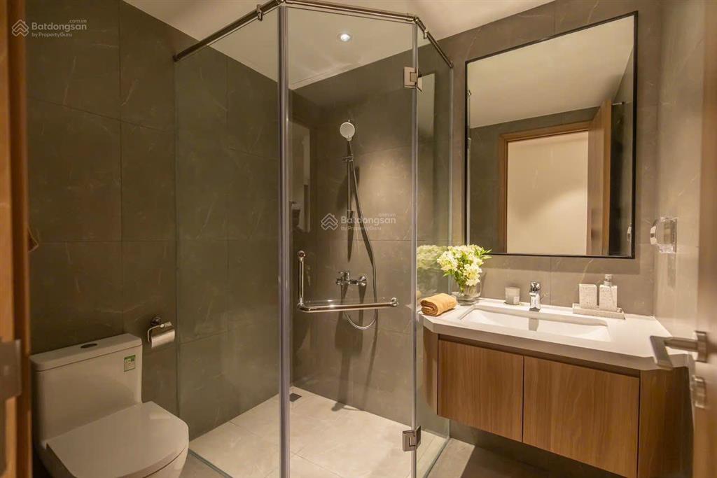 Chính chủ chuyển nhượng căn 2pn tầng đẹp view sông mát mẻ, nhận nhà ngay