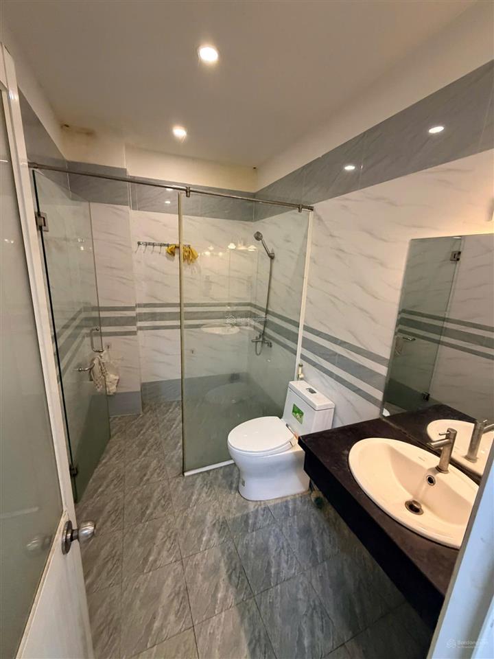 Bán nhà 5 tầng huỳnh văn bánh p phú nhuận tphcm giá 6,35 tỷ tl