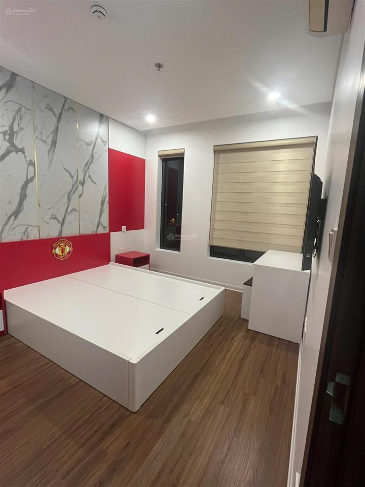 Gia đình bán căn 3n 98,6m2 ban công đông nam full đồ 7,8 tỷ, 0902 248 *** bình minh garden