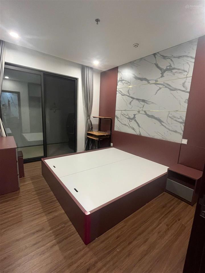 Gia đình bán căn 3n 98,6m2 ban công đông nam full đồ 7,8 tỷ, 0902 248 *** bình minh garden