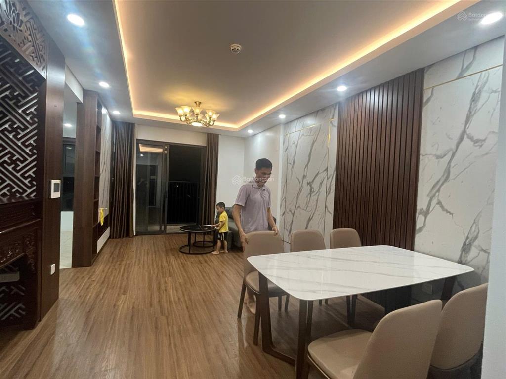 Gia đình bán căn 3n 98,6m2 ban công đông nam full đồ 7,8 tỷ, 0902 248 *** bình minh garden