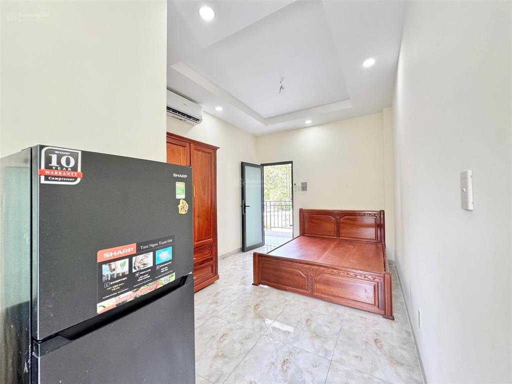 Phòng cho thuê đầy đủ nội thất, có ban công, 162 trường chinh, giá 5tr