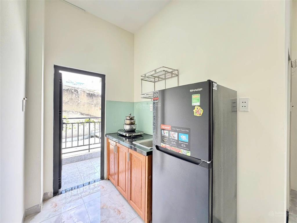 Phòng cho thuê đầy đủ nội thất, có ban công, 162 trường chinh, giá 5tr