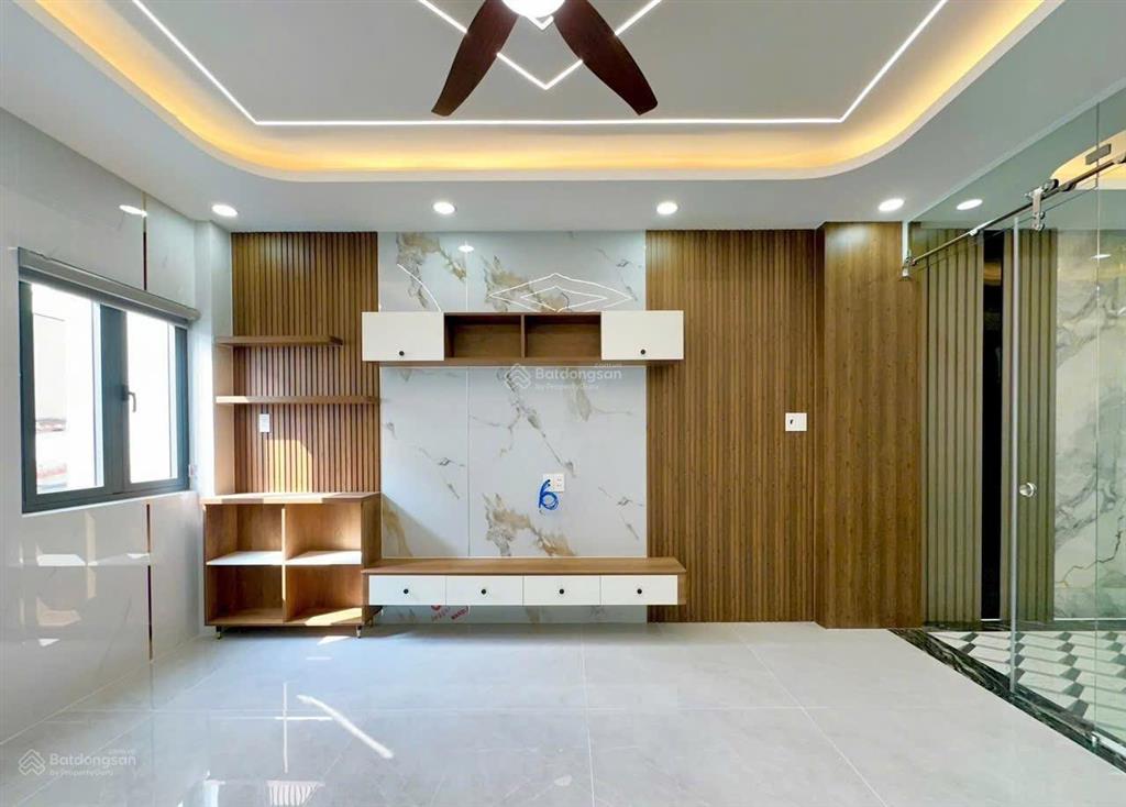 Bán nhà mới hxh đường chiến lược, bình trị đông. bình tân. 4x16m, 4,5 tấm, giá 7,95 tỷ.