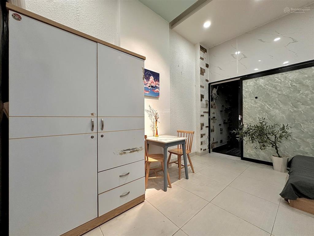 Checkin ngay căn hộ 25m2 giếng trời siêu thoángfull tiện nghikhu an ninhgần ngay cầu calmette q1