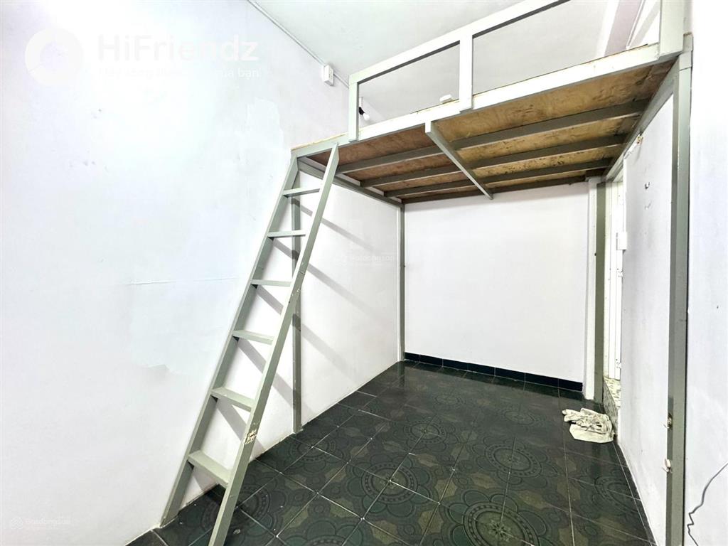 Phòng gác 3x sinh viên 16m2, chi phí hạt dẻ, sẵn máy lạnh, giờ tự do, gần ngay đh ueh q10