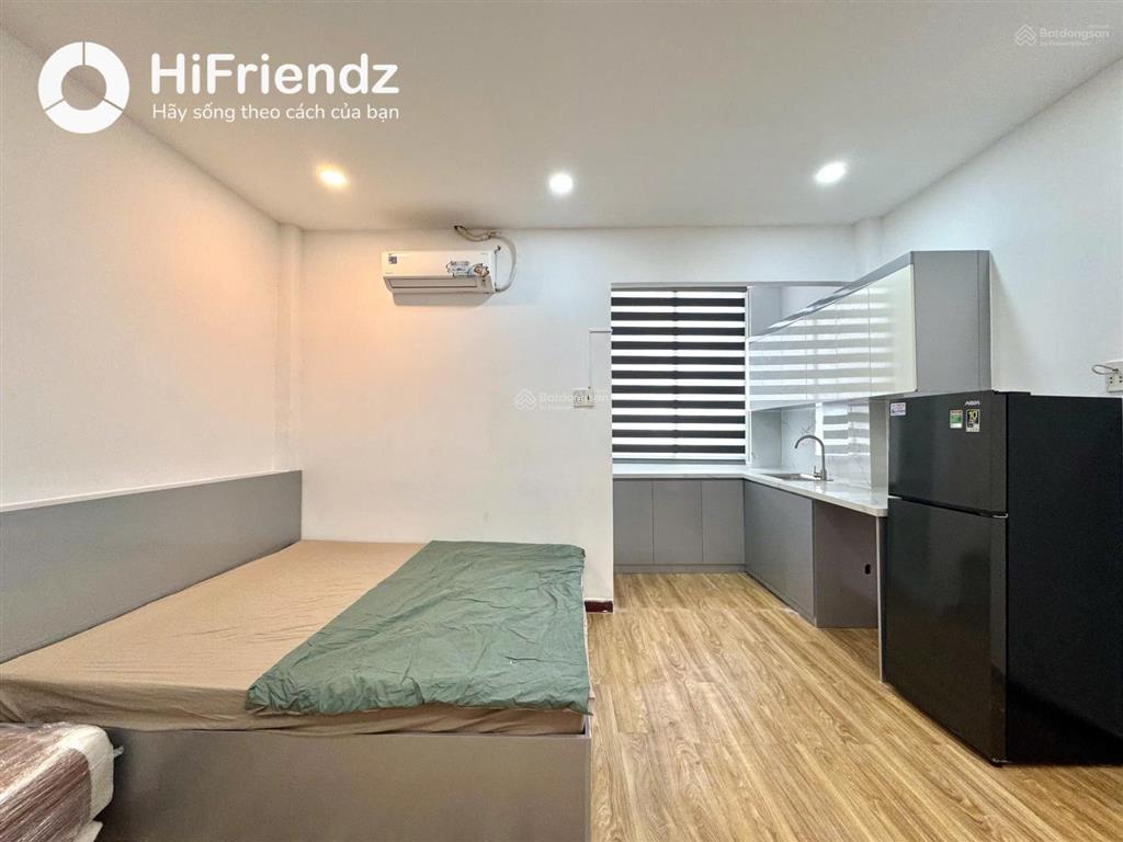 Khai trương căn hộ 25m2 cửa sổ trời lớn. full tiện nghi mới, máy giặt riêng. ngay cầu công lý q3