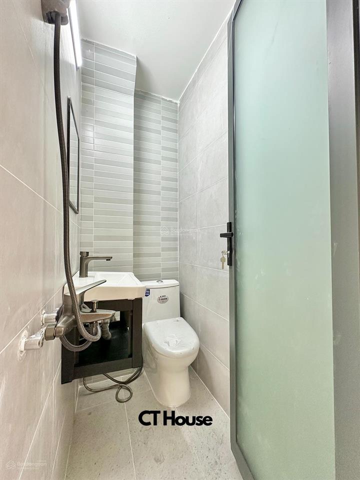 Cho thuê căn hộ studio full nội thất 35m2 có ban công ngay gần chợ bà chiểu đường hoàng hoa thám