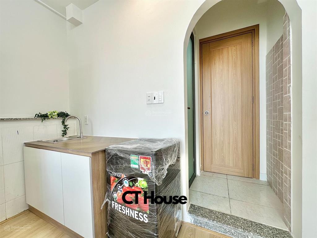 Cho thuê căn hộ studio full nội thất 35m2 có ban công ngay gần chợ bà chiểu đường hoàng hoa thám