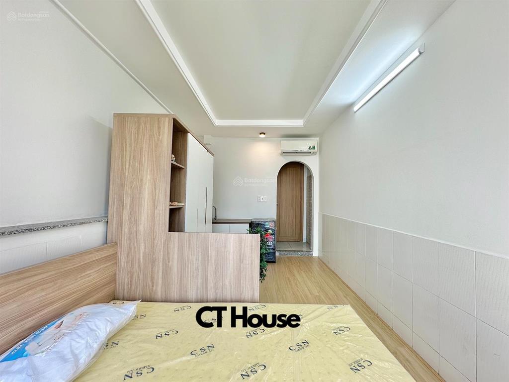 Cho thuê căn hộ studio full nội thất 35m2 có ban công ngay gần chợ bà chiểu đường hoàng hoa thám