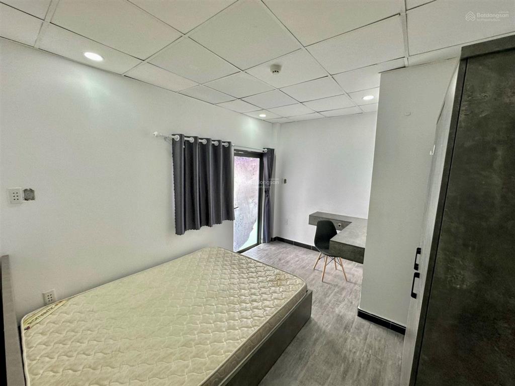 Cho thuê căn hộ 1 phòng ngủ + 1 pk 45m2 50m2 full nội thất, ban công khu vực trung tâm phú nhuận