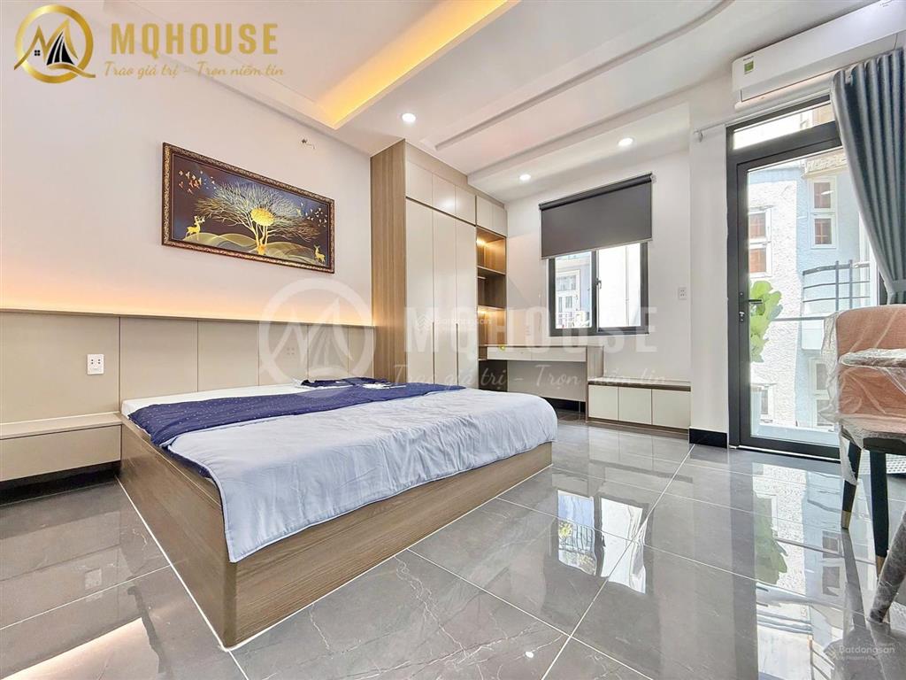 Khai trương căn hộ studio ban công, cửa sổ 35m2 ngay ngã 4 phú nhuận. full nt xách vali vào ở