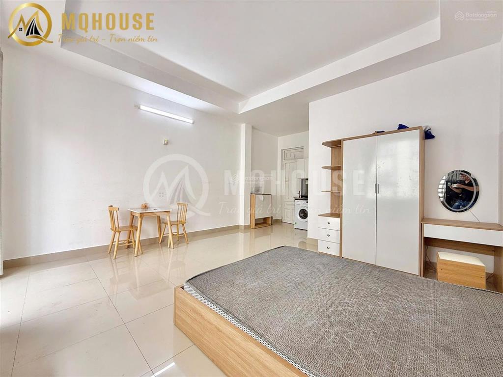 Cho thuê căn hộ ban công 40m2 full nội thất tiện nghi. công viên lê thị riêng, oto tới nhà