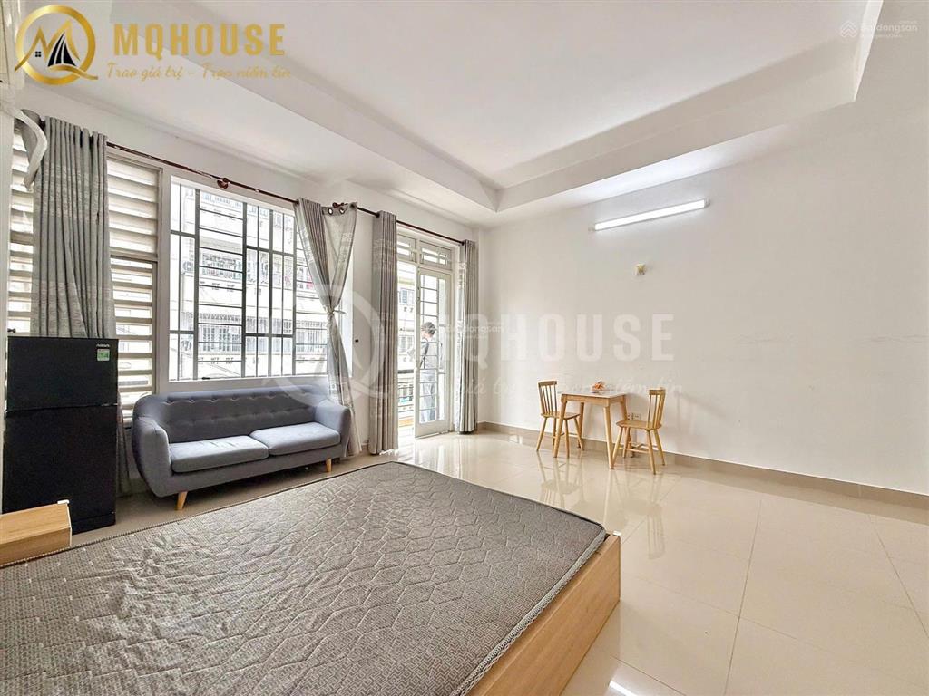 Cho thuê căn hộ ban công 40m2 full nội thất tiện nghi. công viên lê thị riêng, oto tới nhà