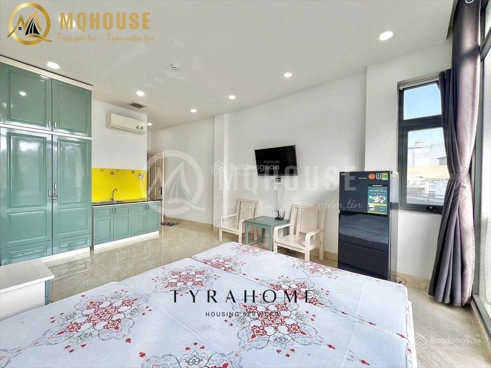 Khai trương căn hộ studio ban công, cửa sổ 35m2 ngay ngã 4 phú nhuận. full nt, thang máy tiện nghi