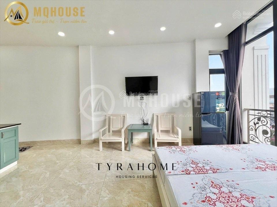 Khai trương căn hộ studio ban công, cửa sổ 35m2 ngay ngã 4 phú nhuận. full nt, thang máy tiện nghi