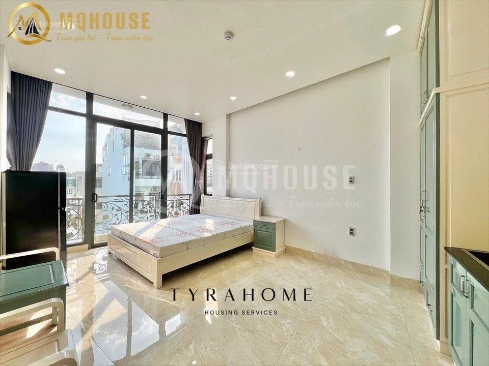 Khai trương căn hộ studio ban công, cửa sổ 35m2 ngay ngã 4 phú nhuận. full nt, thang máy tiện nghi