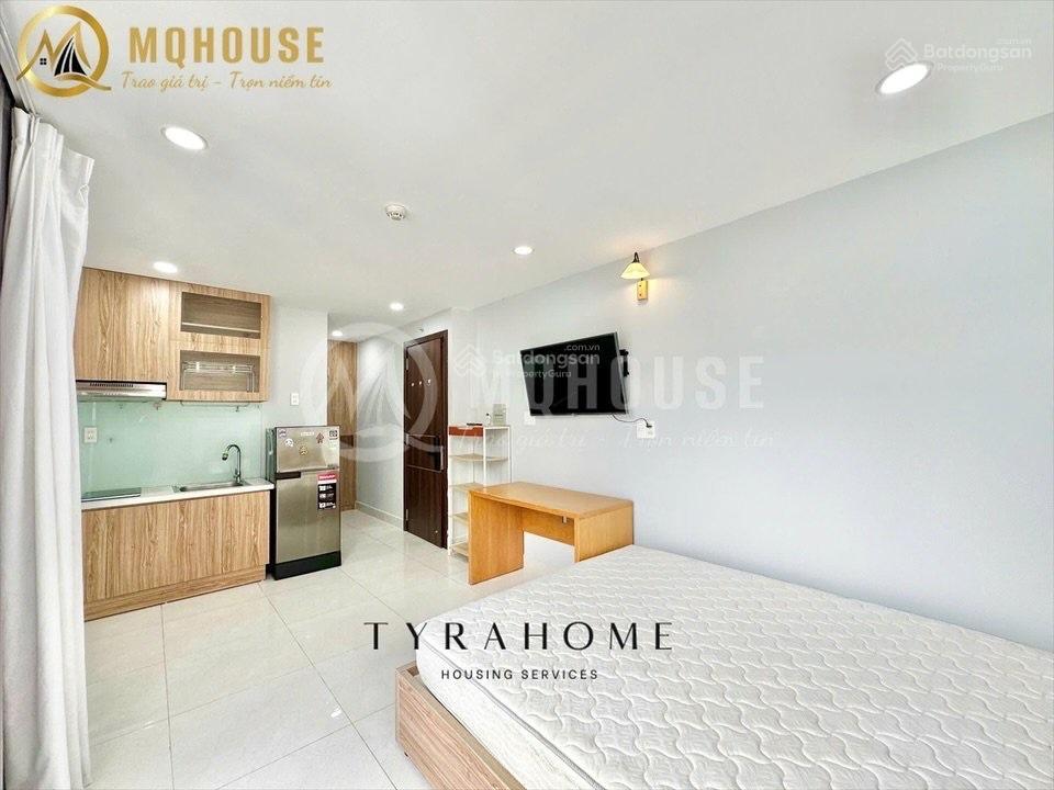 Cho thuê căn hộ ban công full nội thất. có thang máy, bảo vệ, hầm xe rộng. đường nguyễn văn đậu