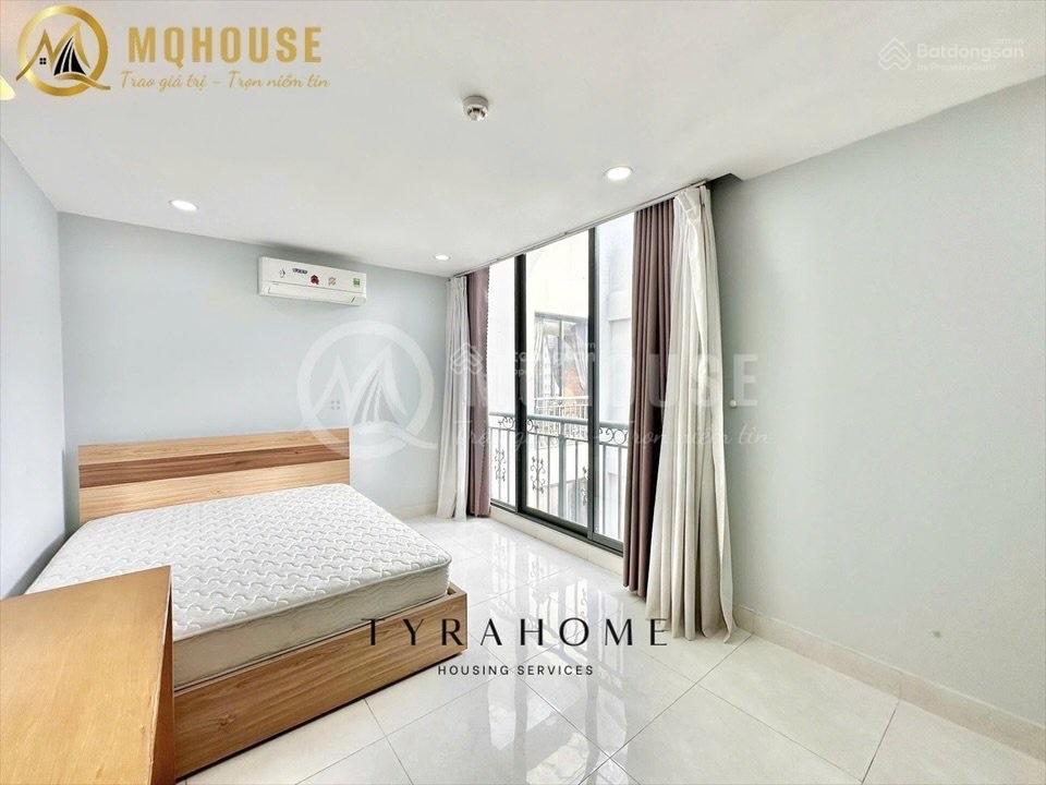 Cho thuê căn hộ ban công full nội thất. có thang máy, bảo vệ, hầm xe rộng. đường nguyễn văn đậu