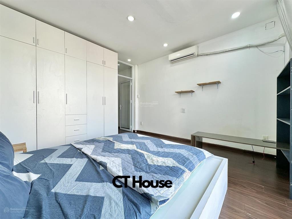 Cho thuê căn hộ 1pn ban công, tách bếp 35m2 full nội thất. ngay cầu bông đường lê văn duyệt giáp q1