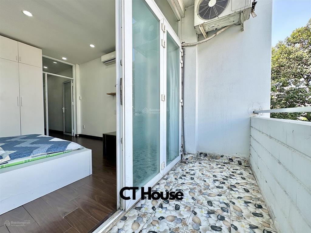 Cho thuê căn hộ 1pn ban công, tách bếp 35m2 full nội thất. ngay cầu bông đường lê văn duyệt giáp q1
