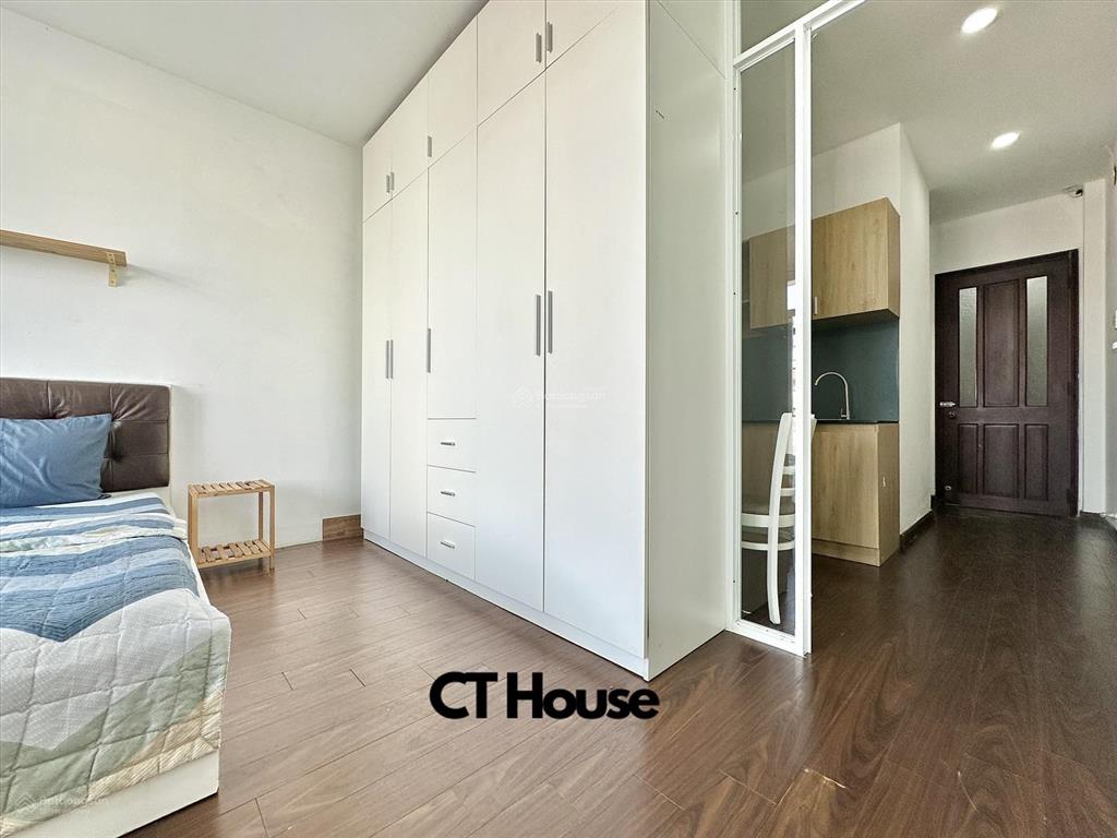Cho thuê căn hộ 1pn ban công, tách bếp 35m2 full nội thất. ngay cầu bông đường lê văn duyệt giáp q1