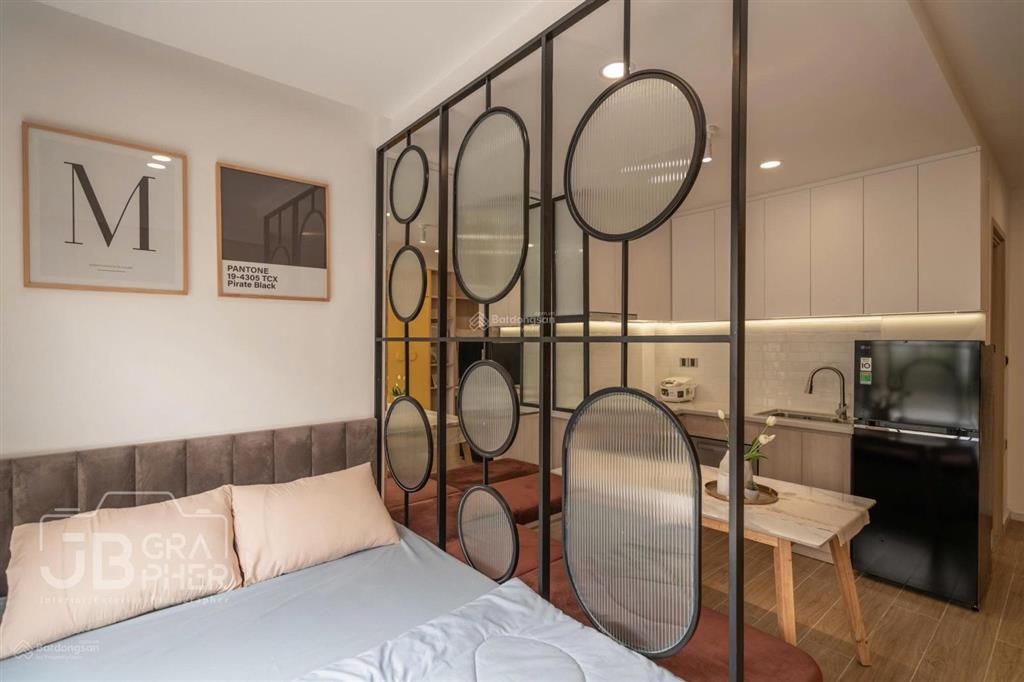 Cho thuê căn hộ 1pn, 50m2 full nội thất, có ban công khu vực q3  pn. an toàn pccc, nt mới