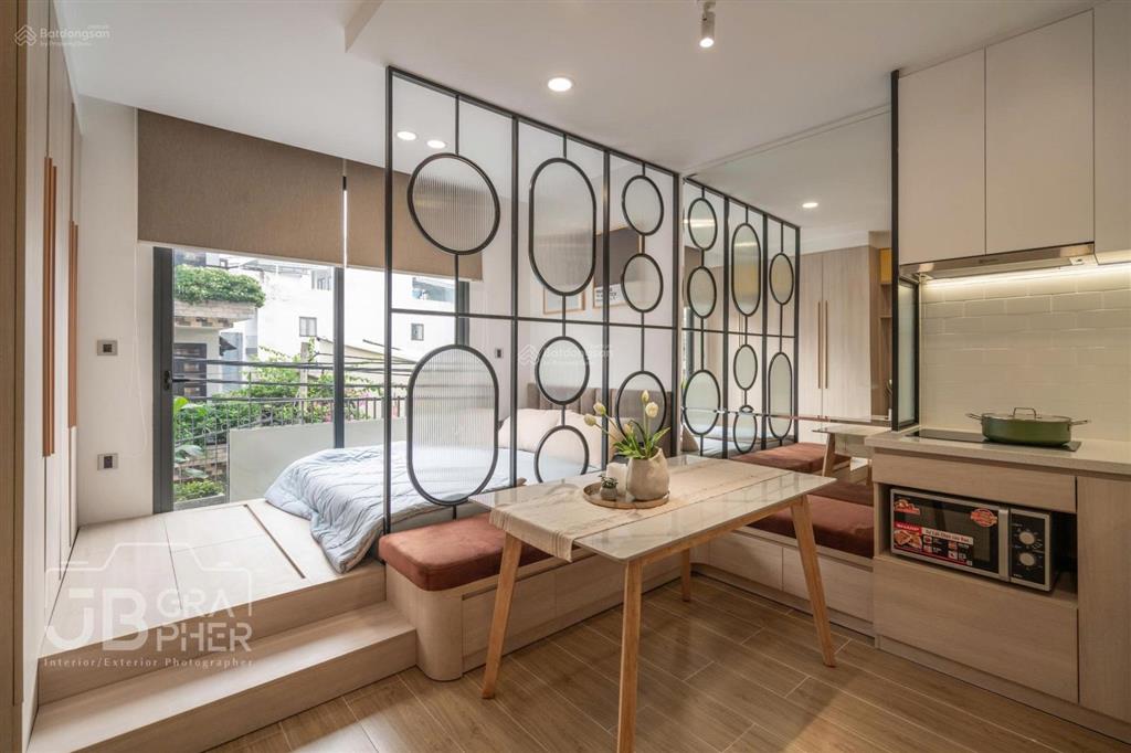 Cho thuê căn hộ 1pn, 50m2 full nội thất, có ban công khu vực q3  pn. an toàn pccc, nt mới