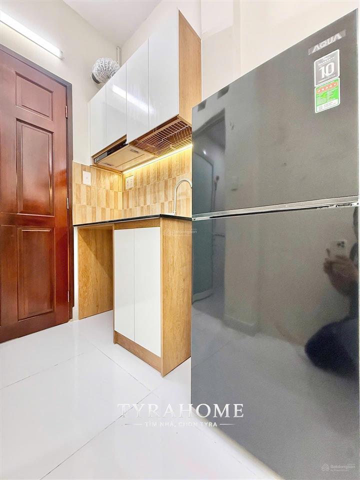 Khai trương 1 phòng ngủ tách bếp, ban công 40m2, giặt riêng, nội thất mới 100% khu nguyễn văn trỗi