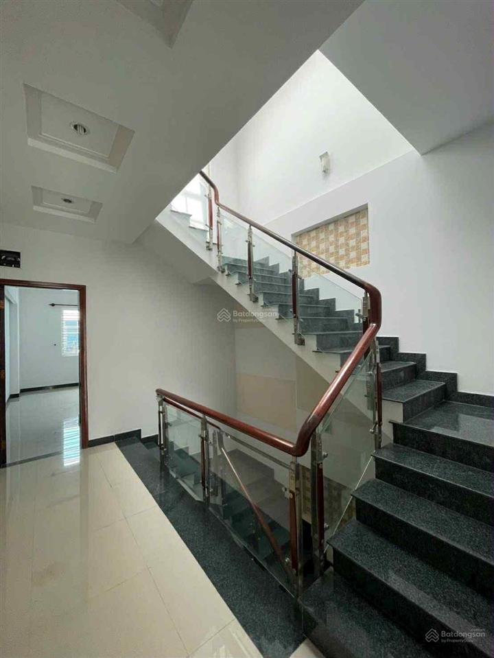 Bán nhà đẹp mt đường 25a khu tên lửa 4x20m 3 lầu giá 10.7 tỷ ( giá rất tốt )  0909 273 ***