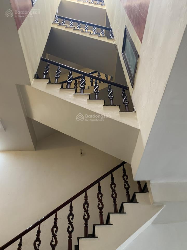 Bán gấp nhà giá tốt mt đường 52a khu tên lửa 5x20m 3 lầu giá 9.5 tỷ  0909 273 ***