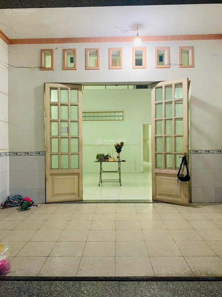 Bán nhà c4 có lửng mt đường số 4 tân tạo a, 5x20m giá 5.4 tỷ giá tốt cho thuê 7.5 tr.  0909 273 ***