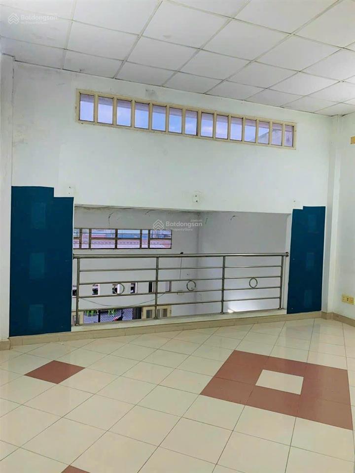 Bán nhà c4 có lửng mt đường số 4 tân tạo a, 5x20m giá 5.4 tỷ giá tốt cho thuê 7.5 tr.  0909 273 ***