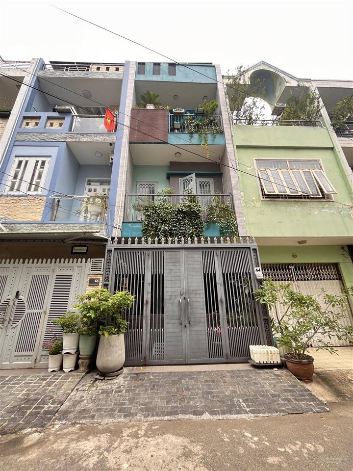 Bán gấp nhà mt đường 1c kdc tên lửa 4x16m 3.5 tấm giá 9.5 tỷ giá tốt khu vực  0909 273 ***