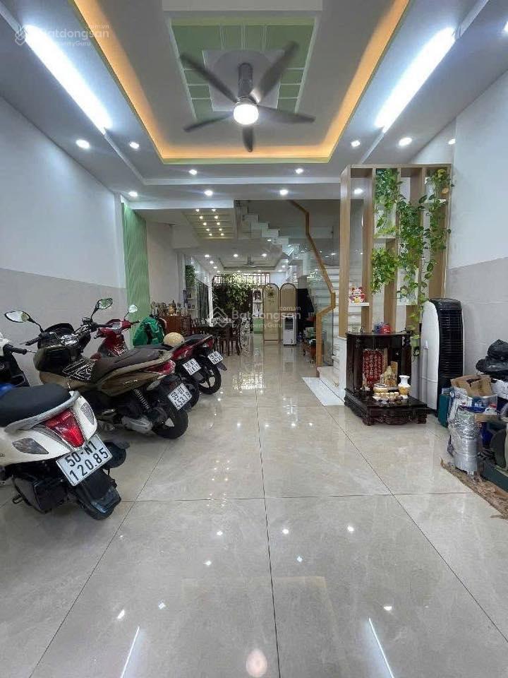 Bán gấp nhà mới đẹp mt đường 6d khu tên lửa 5x19m 2 lầu, giá 11,9 tỷ giá tốt,  0909 273 ***