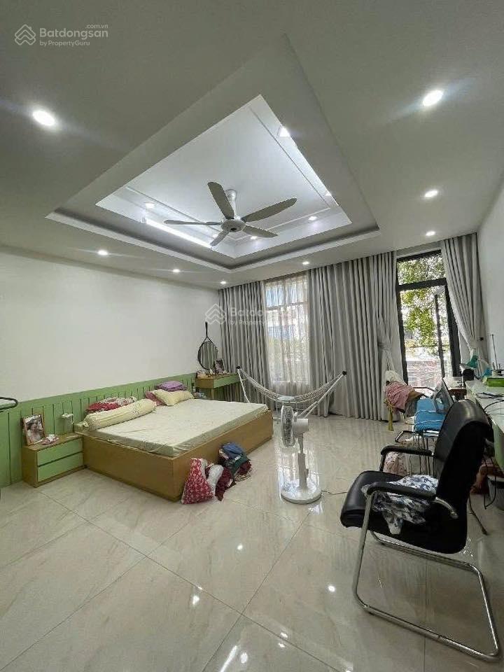 Bán gấp nhà mới đẹp mt đường 6d khu tên lửa 5x19m 2 lầu, giá 11,9 tỷ giá tốt,  0909 273 ***