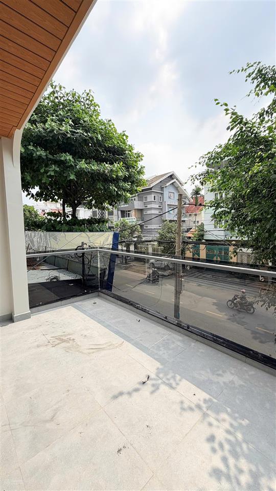 Bán nhà mới đẹp mtkd đường 19 khu tên lửa 4.5x20m, 3.5 lầu giá 15.7 tỷ giá tốt  0909 273 ***